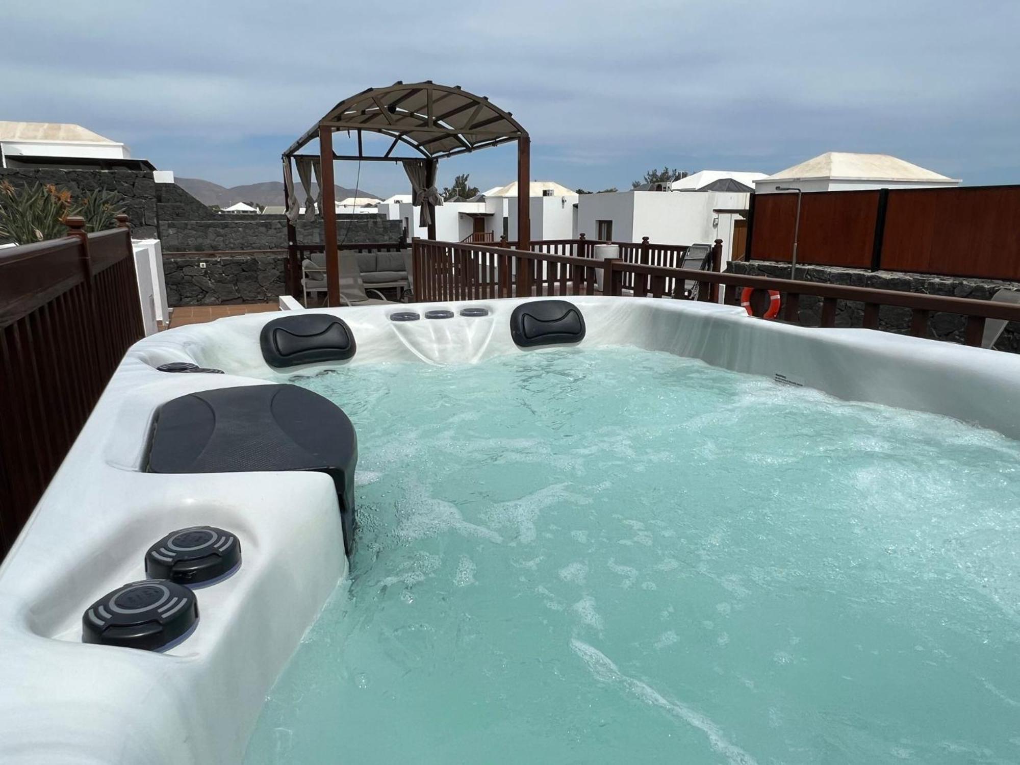 Villa 61 Playablanca Lanzarote Pool Spa Playa Blanca  Exteriör bild